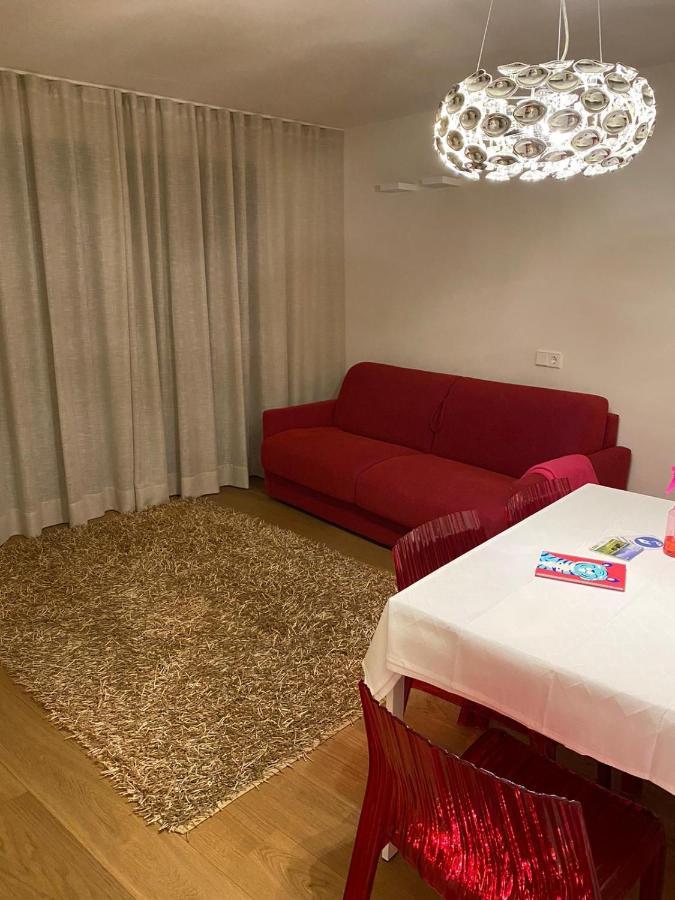 Casa Sciliar Centro Paese Pink Leilighet Fiè Eksteriør bilde